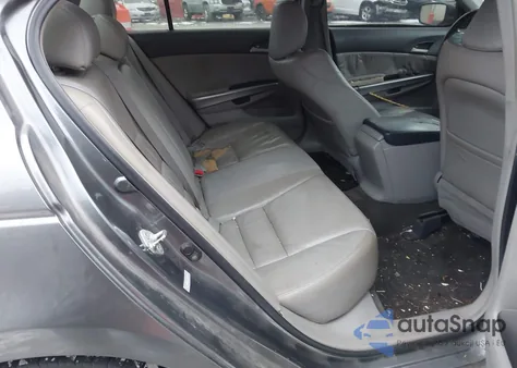 2009 Honda Accord 2.4 Ex-L z USA, uszkodzony, nr VIN 1HGCP26859A086884